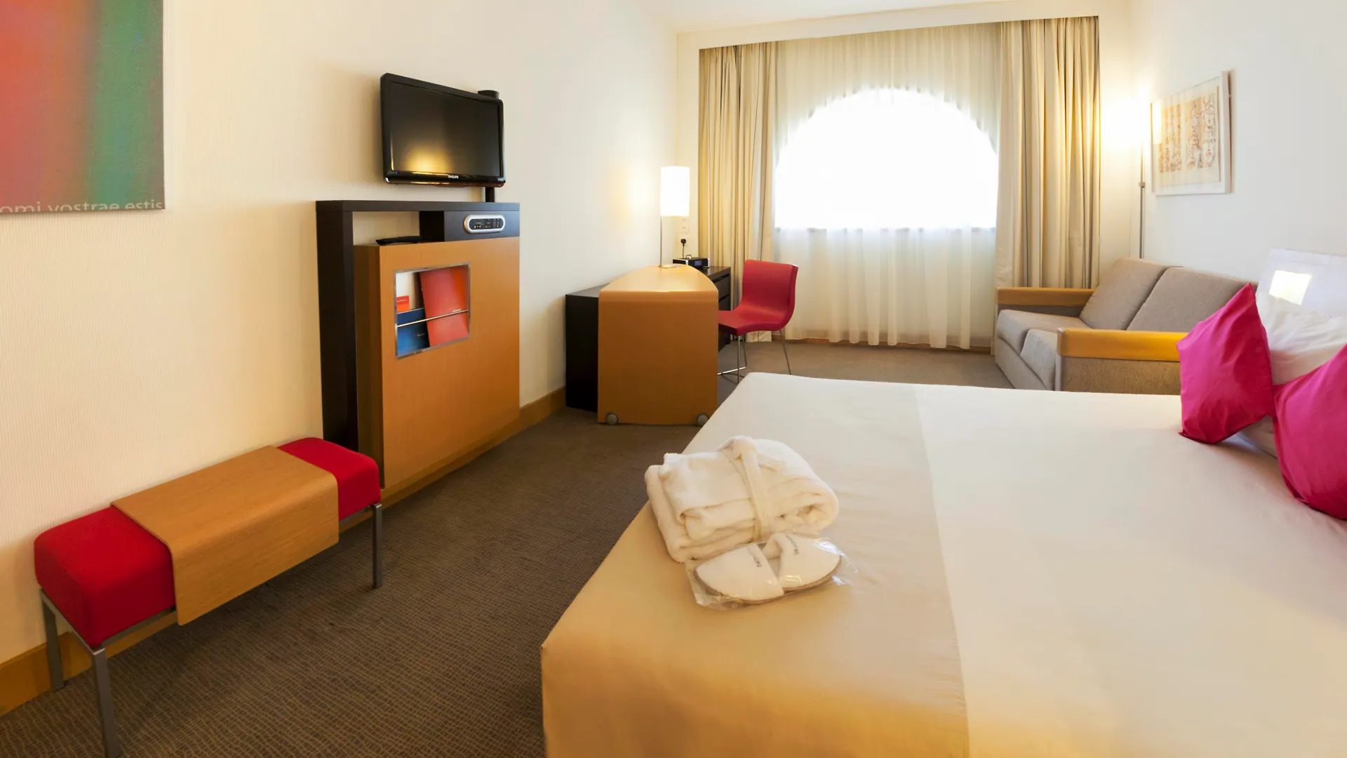 **** Hotel Novotel Tunis Tunesië