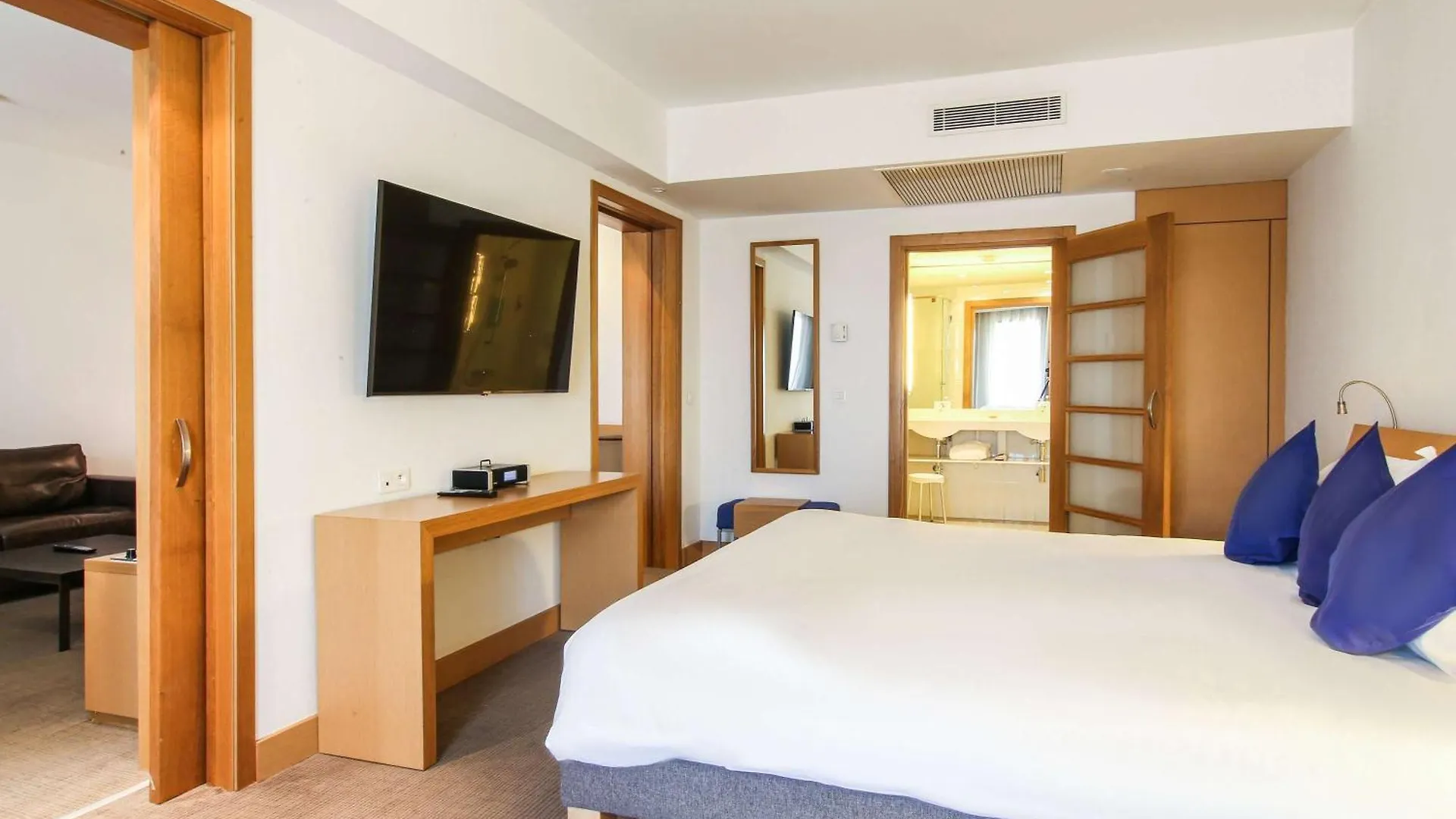 Novotel Tunis 4*,  Tunezja